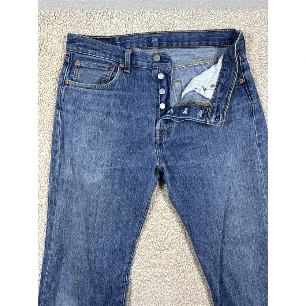 Levis 501 Original Fit BUTTON FLY Jeans Men 32x32 Medium Wash Blue Straight Leg